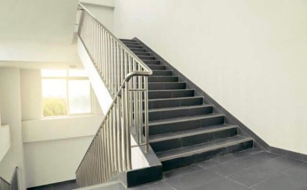 Pasamanos en escaleras